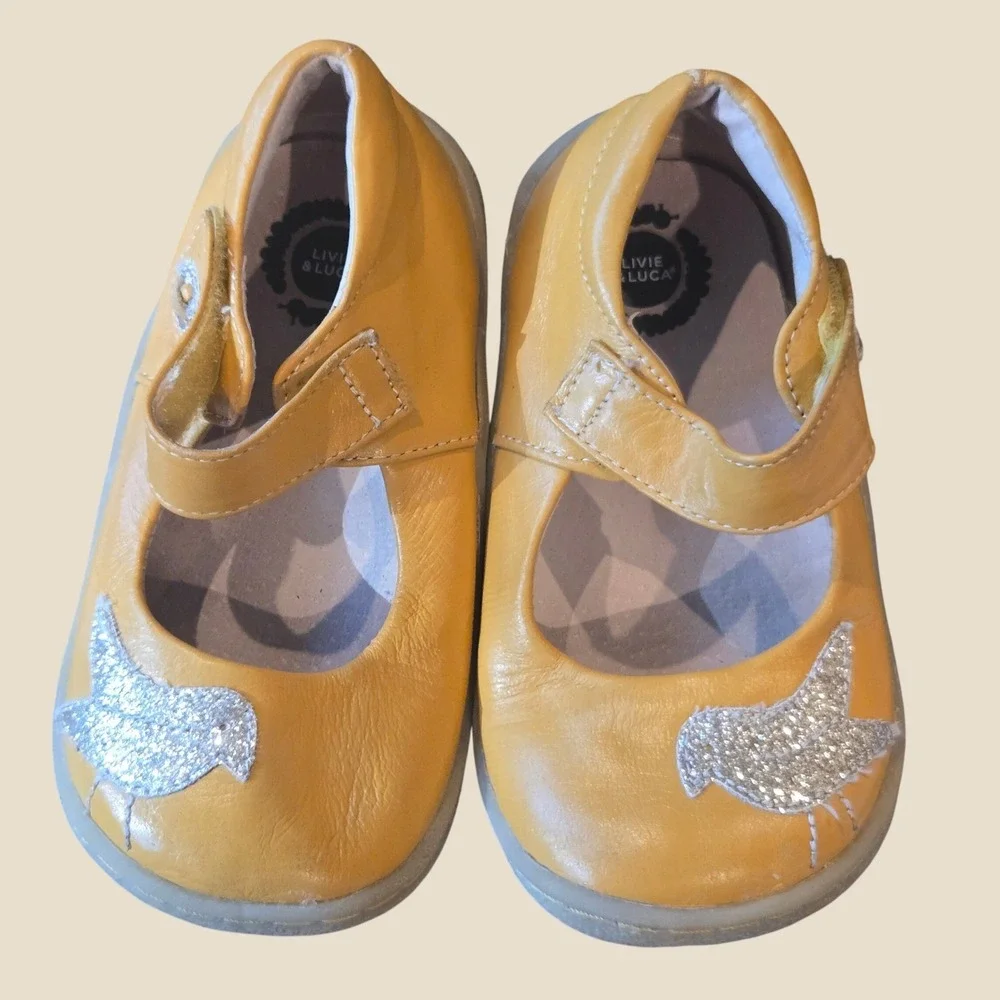 Livie & Luca Pio Pio Yellow Leather Bird Mary Jane Shoes Kids Size 9